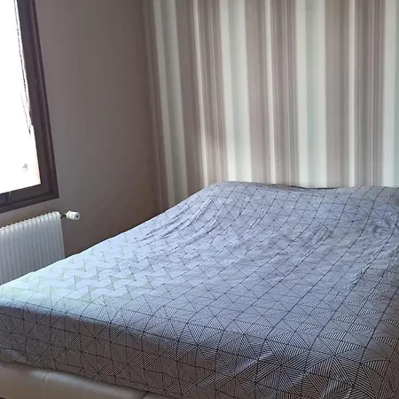 Grande Maison Avec Jardin Hébergement de vacances Liffol-le-Grand