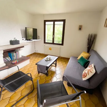 Hébergement de vacances Grande Maison Avec Jardin Liffol-le-Grand
